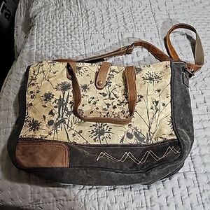 Myra Mystique Messanger Bag